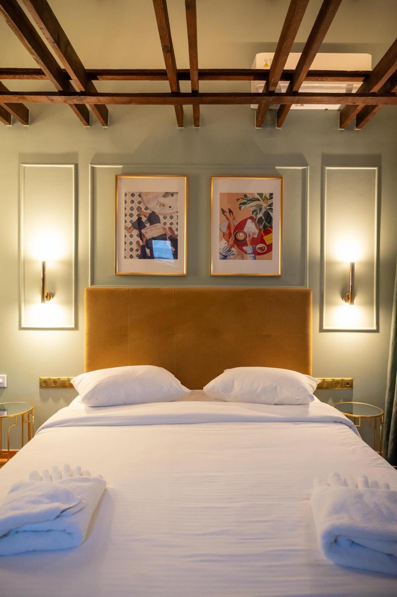 L Suites The Writer'S House 伊西翁 外观 照片